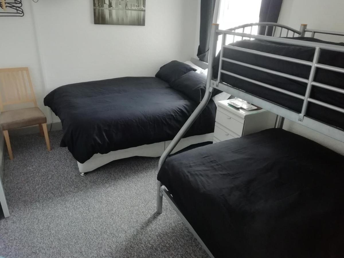 Standard Family Room,1057838416:JPEG